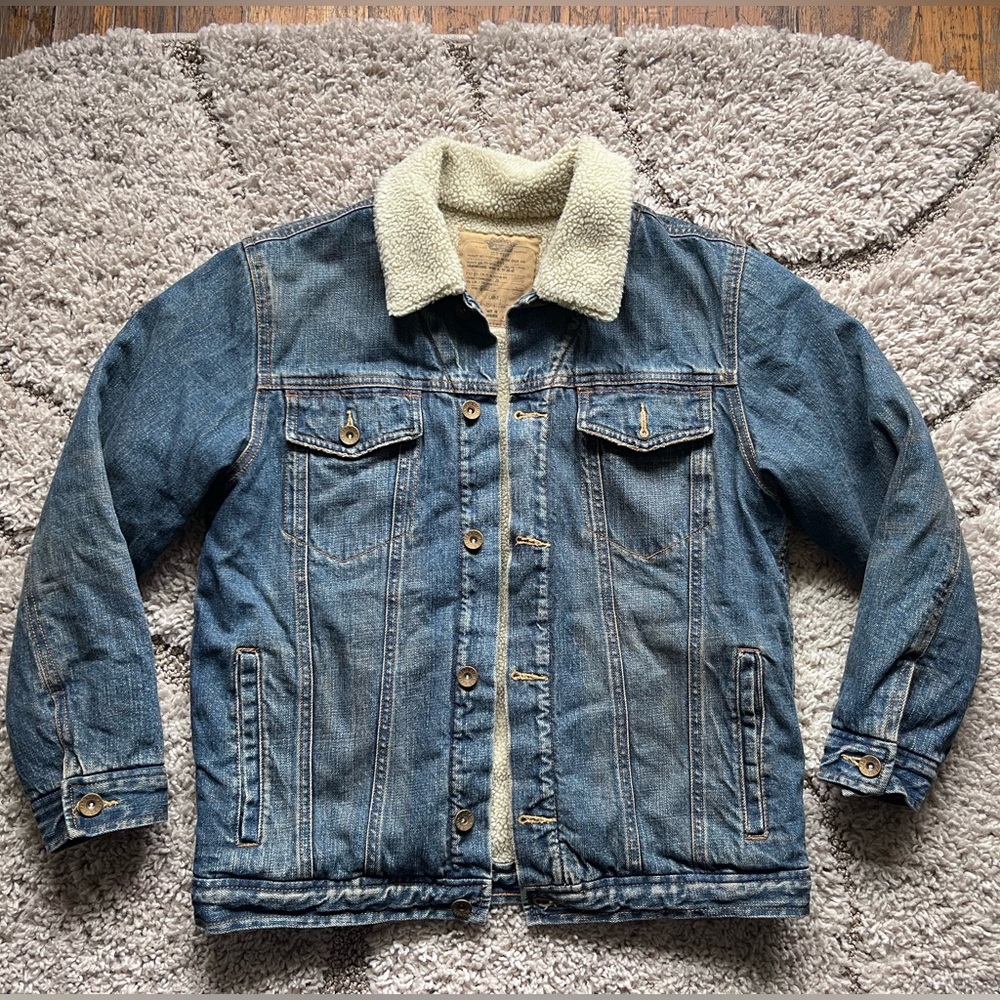 Old navy vintage Denim Jacket with Cream Sherpa